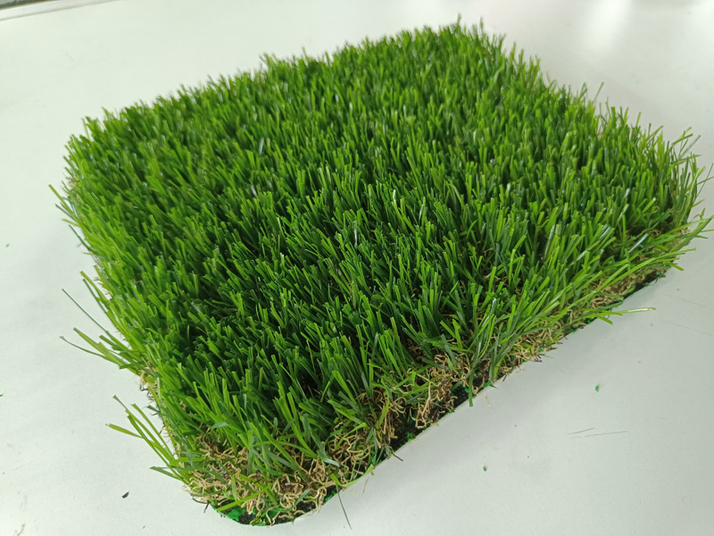 البيع بالجملة في الهواء الطلق الطبيعية سجادة العشب الاصطناعي البساط العشب الاصطناعي الأخضر
